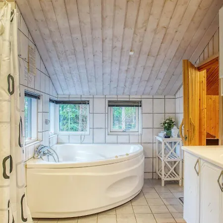 Four-bedroom In Fjerritslev 10 4*