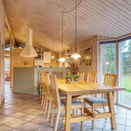 Hotel Four-bedroom In Fjerritslev 10