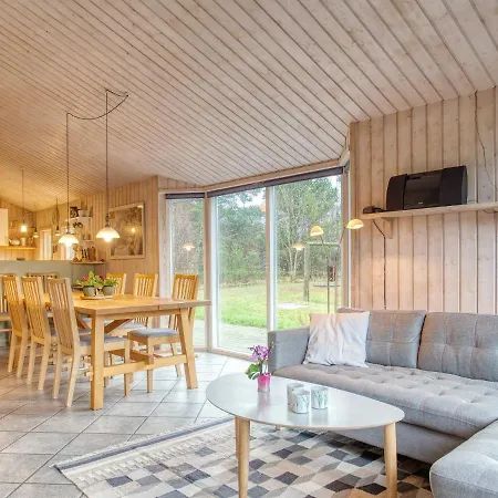 Hotel Four-bedroom In Fjerritslev 10